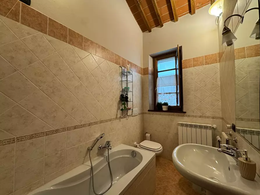 Immagine 27 di Villetta a schiera in vendita  a Massarosa