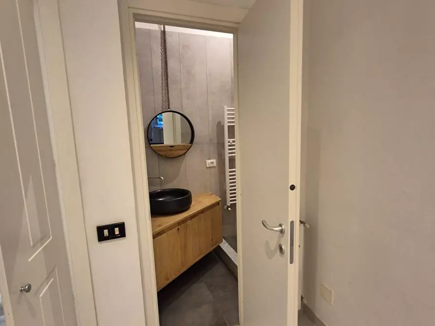 Immagine 10 di Appartamento in affitto  a La Spezia