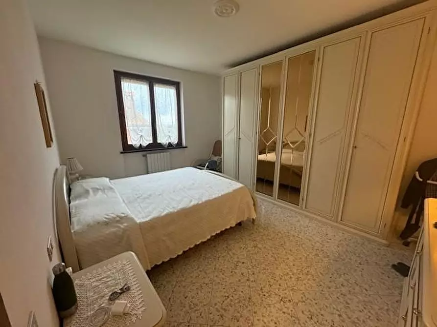 Immagine 18 di Appartamento in vendita  a Collesalvetti