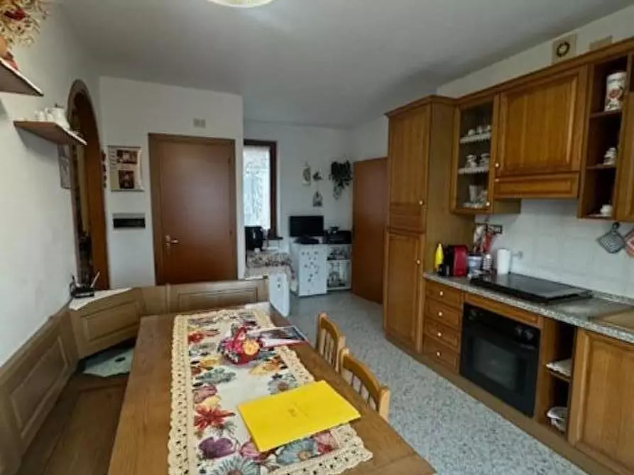 Immagine 6 di Appartamento in vendita  a Collesalvetti