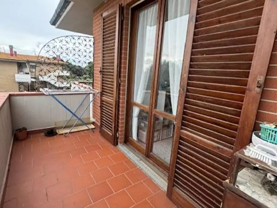 Immagine 11 di Appartamento in vendita  a Collesalvetti