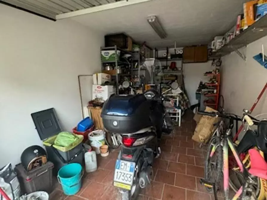 Immagine 34 di Appartamento in vendita  a Collesalvetti