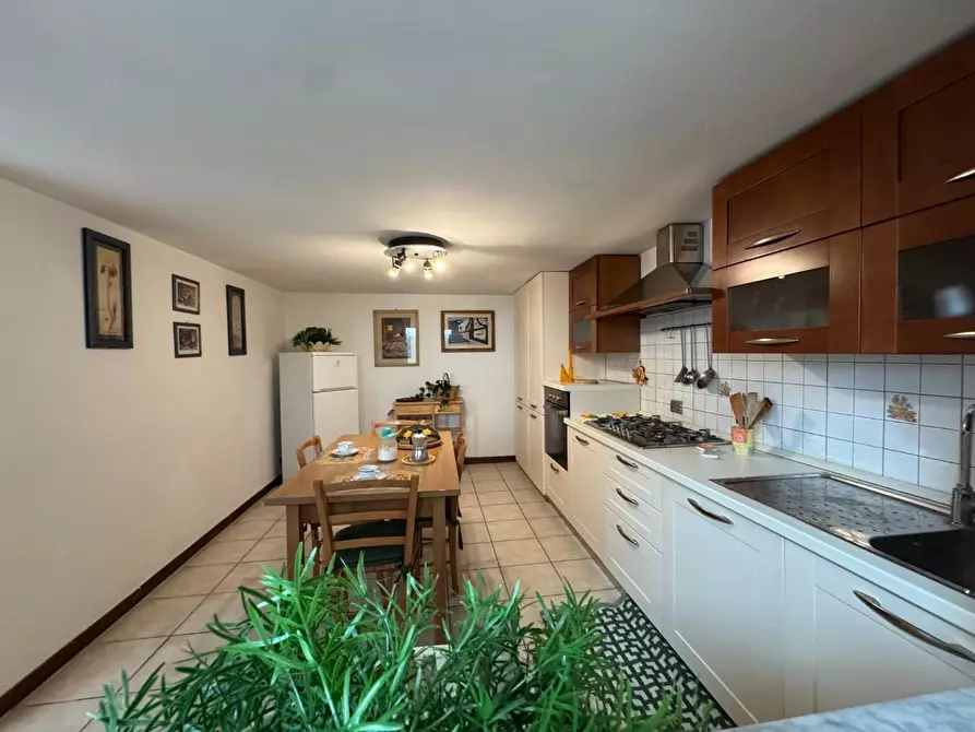 Immagine 27 di Appartamento in vendita  a Camaiore