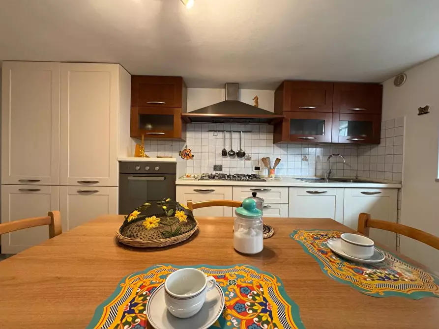 Immagine 28 di Appartamento in vendita  a Camaiore