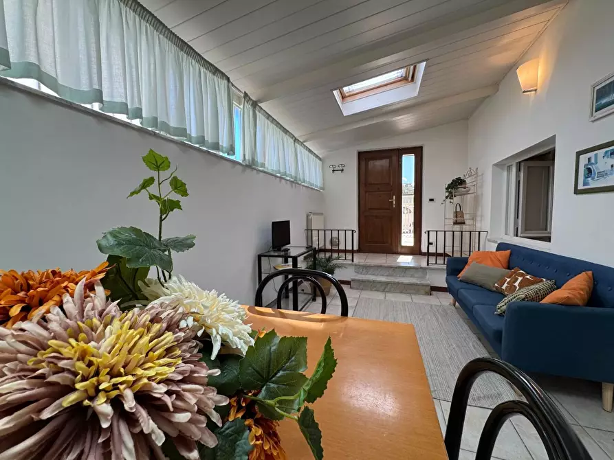 Immagine 1 di Appartamento in vendita  a Camaiore