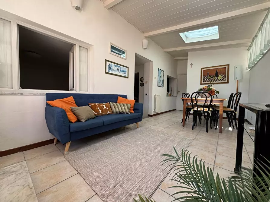 Immagine 6 di Appartamento in vendita  a Camaiore