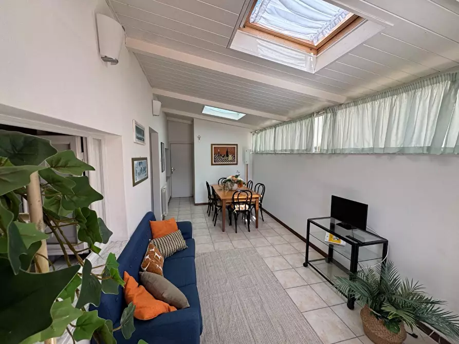 Immagine 4 di Appartamento in vendita  a Camaiore