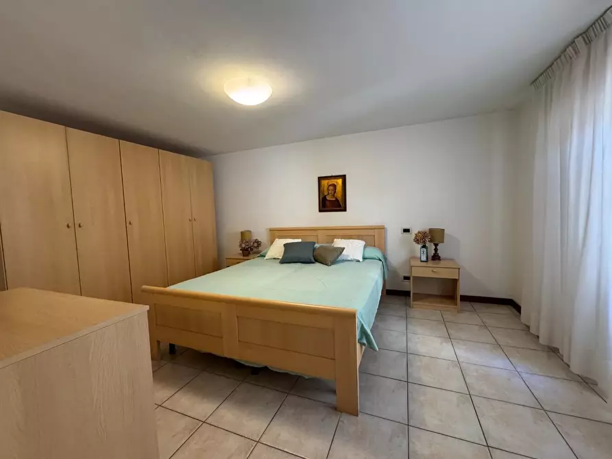 Immagine 11 di Appartamento in vendita  a Camaiore