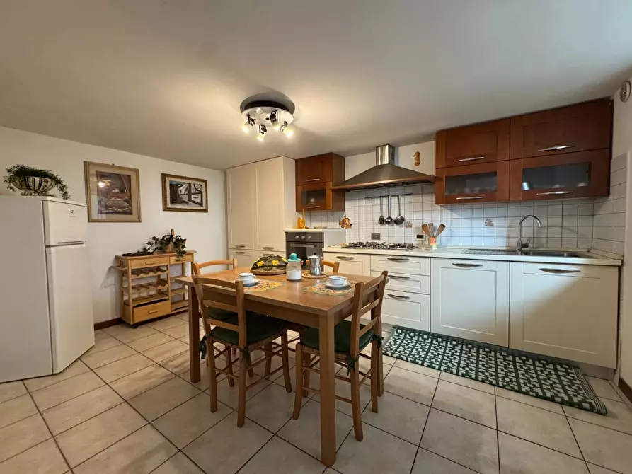 Immagine 34 di Appartamento in vendita  a Camaiore