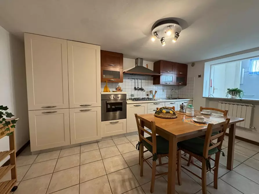 Immagine 8 di Appartamento in vendita  a Camaiore