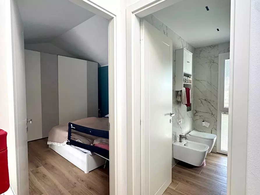 Immagine 36 di Casa indipendente in vendita  a Empoli