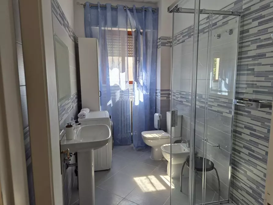 Immagine 5 di Villa in affitto  a Carrara