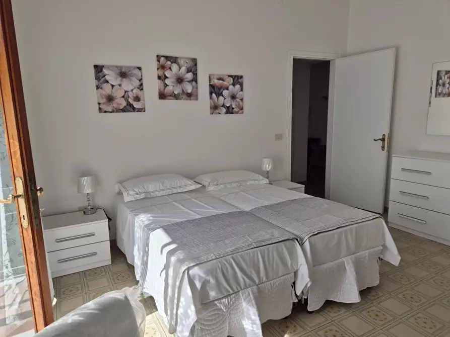 Immagine 12 di Villa in affitto  a Carrara