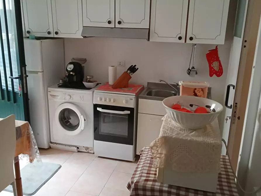 Immagine 9 di Terratetto in vendita  a Massa