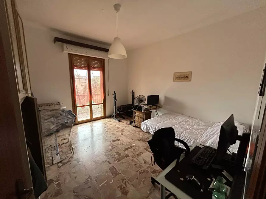 Immagine 20 di Appartamento in vendita  a Siena