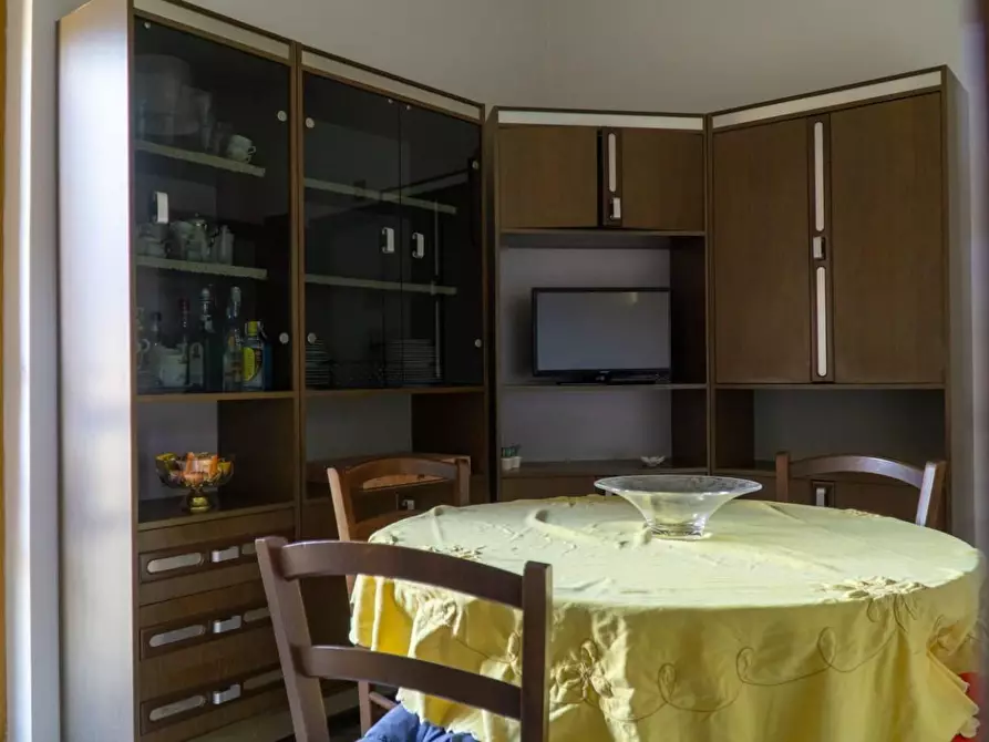 Immagine 11 di Appartamento in vendita  a Siena