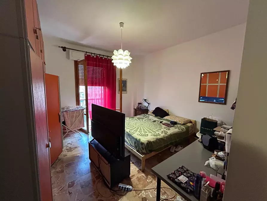 Immagine 23 di Appartamento in vendita  a Siena