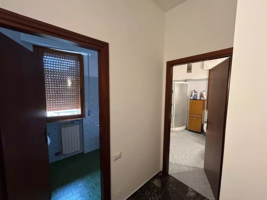 Immagine 25 di Appartamento in vendita  a Siena