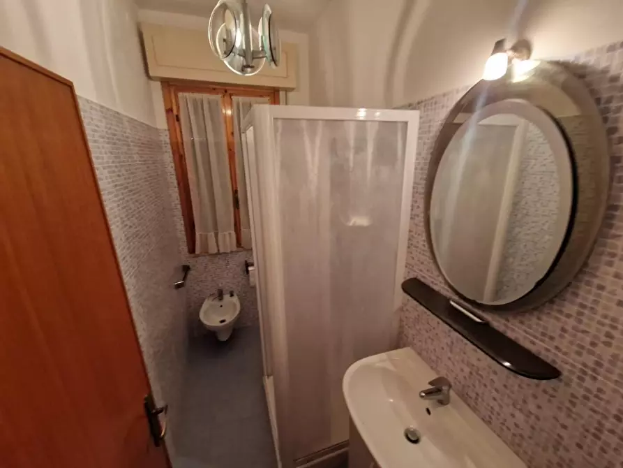 Immagine 9 di Appartamento in vendita  a Rosignano Marittimo