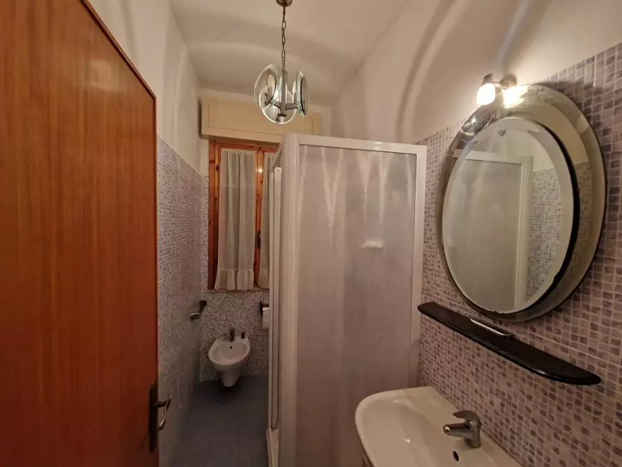 Immagine 7 di Appartamento in vendita  a Rosignano Marittimo