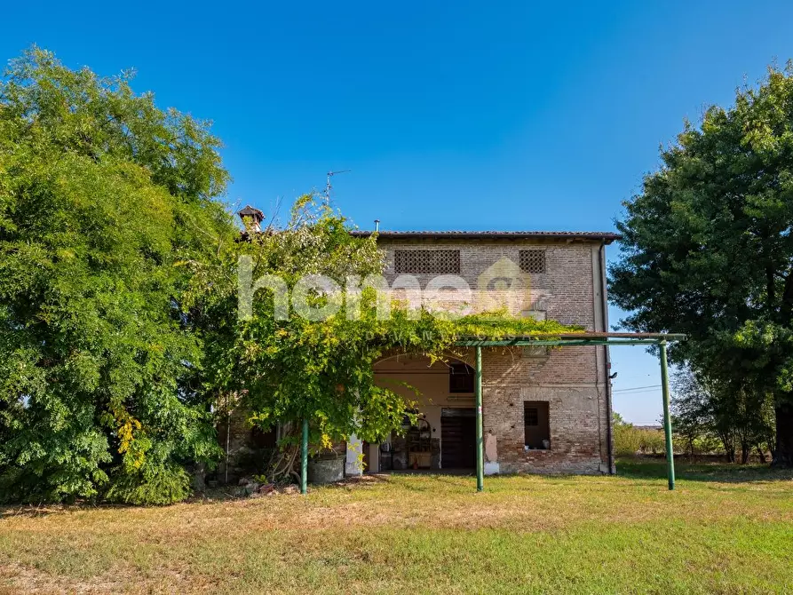 casa indipendente in vendita a Modena in zona Centro Storico