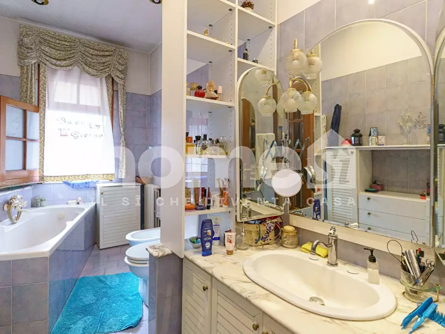 Immagine 19 di Appartamento in vendita  a Misterbianco