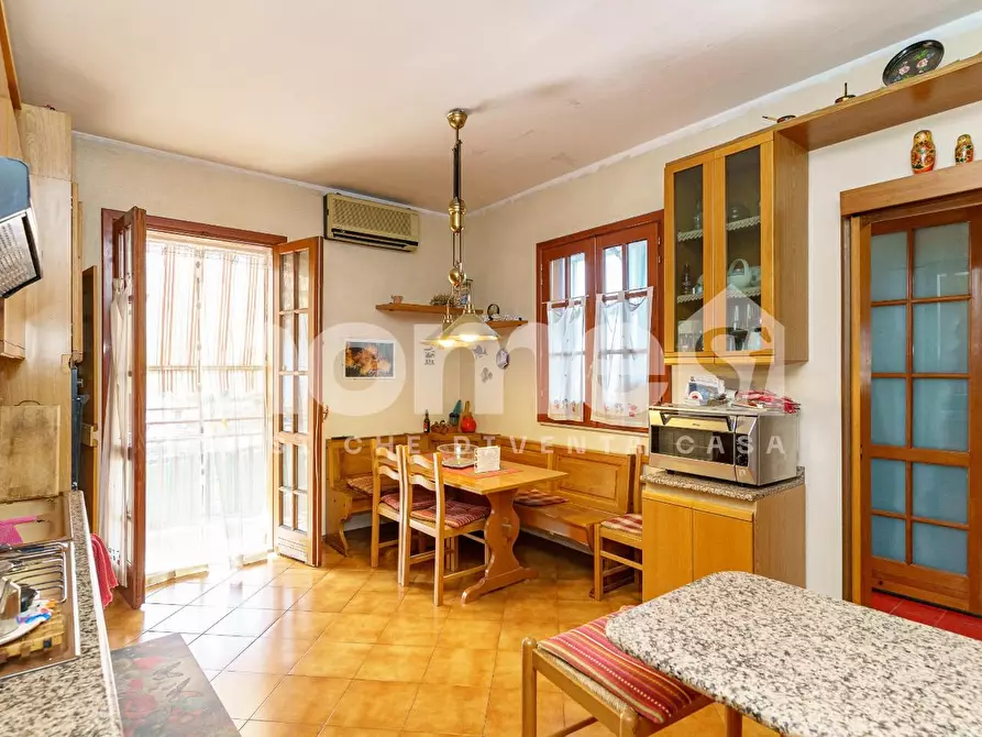 Immagine 8 di Appartamento in vendita  a Misterbianco