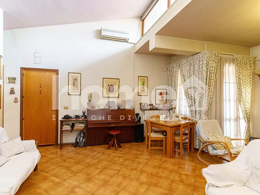 Immagine 5 di Appartamento in vendita  a Misterbianco