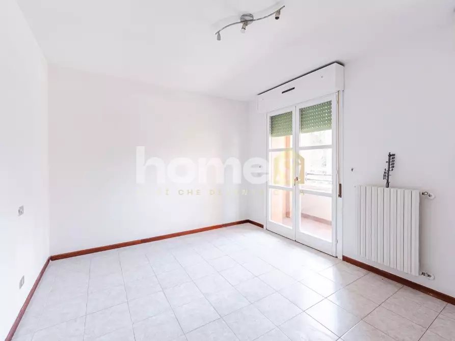 Immagine 9 di Appartamento in vendita  a Reggio Nell'emilia