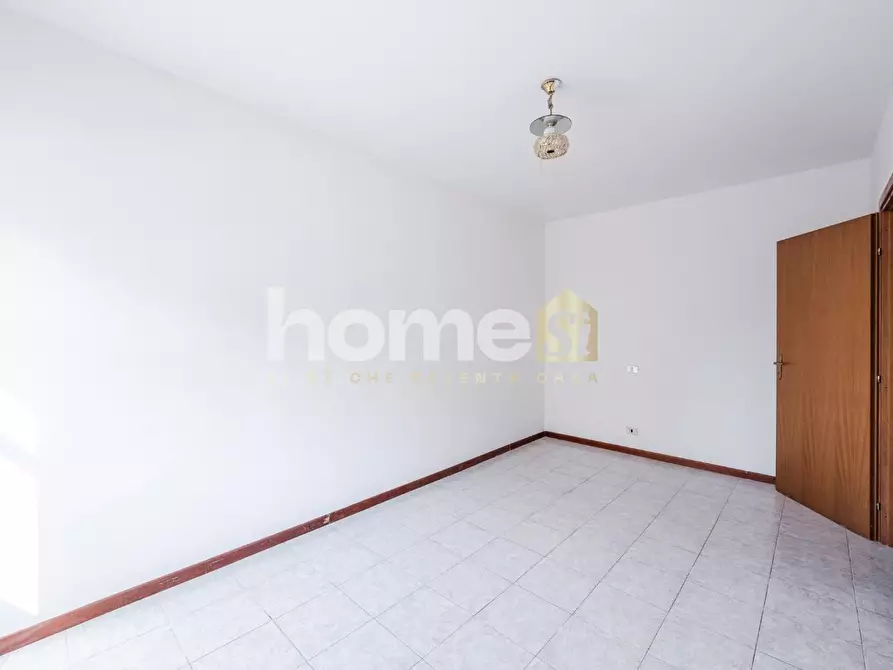 Immagine 7 di Appartamento in vendita  a Reggio Nell'emilia