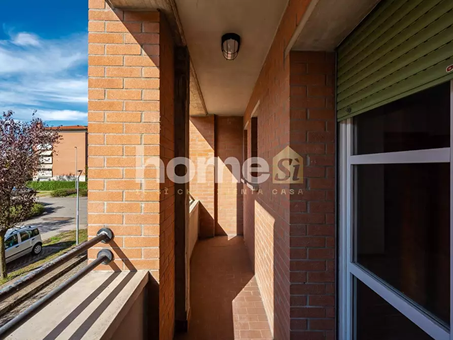 Immagine 14 di Appartamento in vendita  a Reggio Nell'emilia