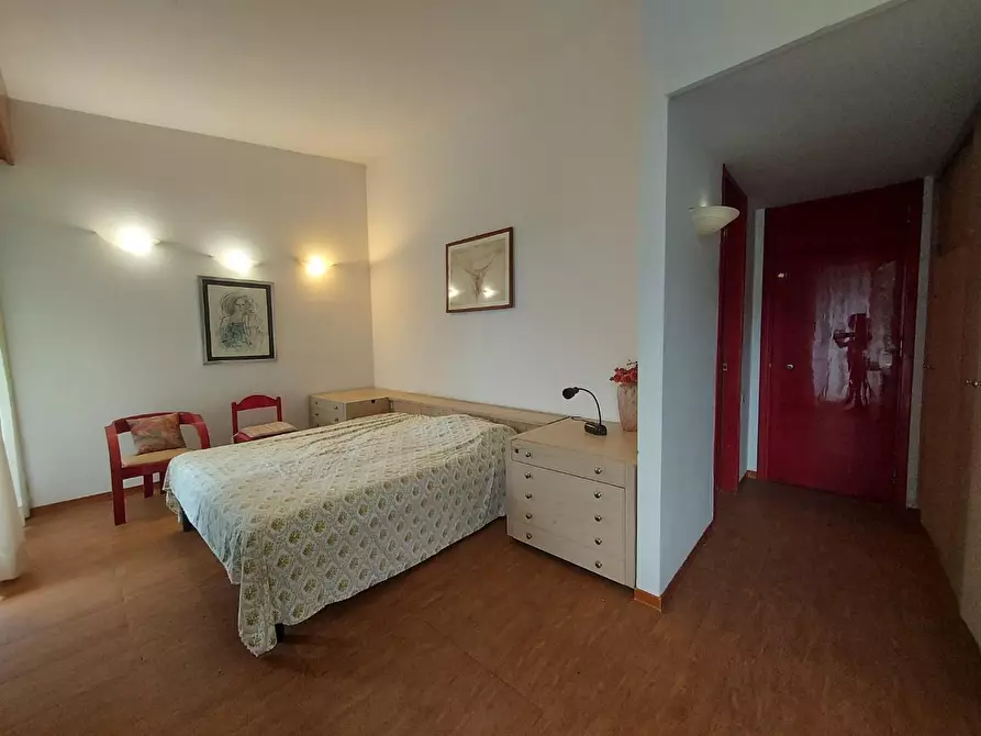 Immagine 21 di Villa in vendita  a Lucca