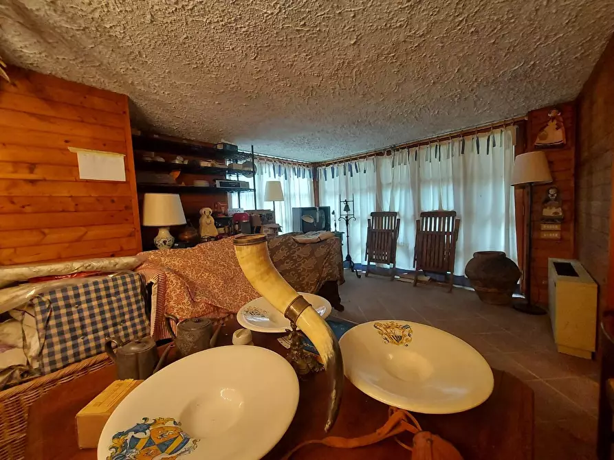 Immagine 30 di Villa in vendita  a Lucca