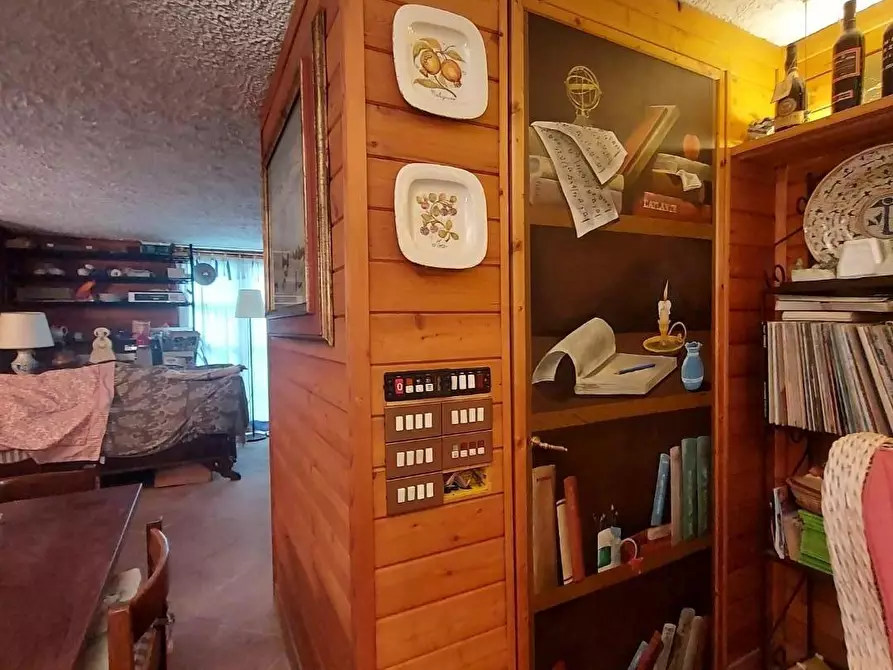 Immagine 29 di Villa in vendita  a Lucca