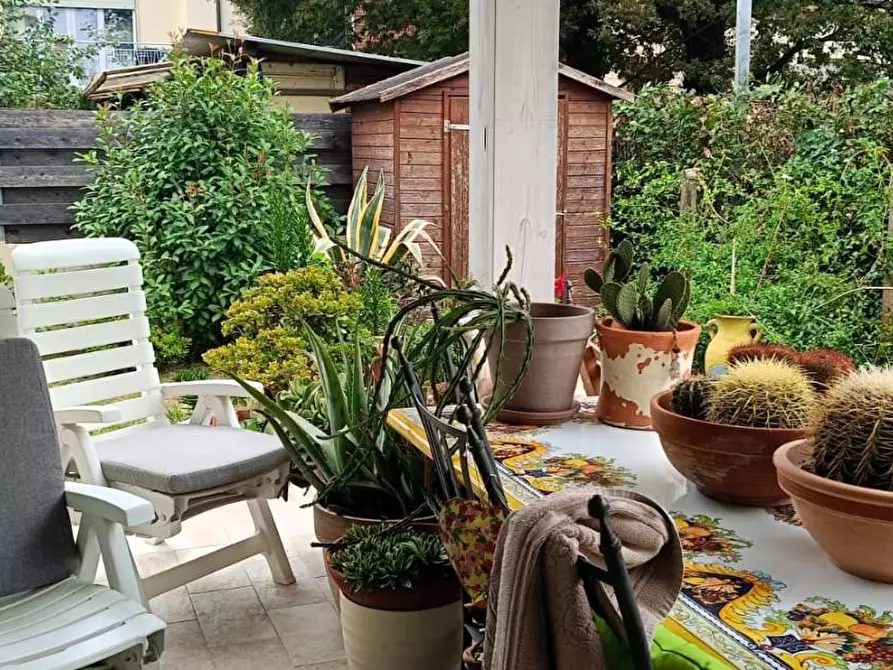 Immagine 53 di Villetta a schiera in vendita  a Cascina