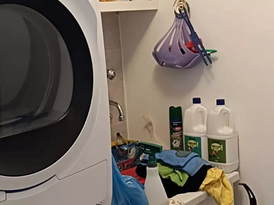 Immagine 41 di Villetta a schiera in vendita  a Cascina