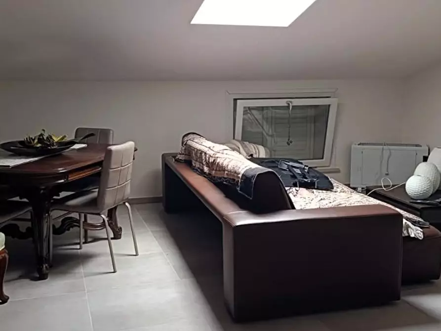 Immagine 31 di Villetta a schiera in vendita  a Cascina