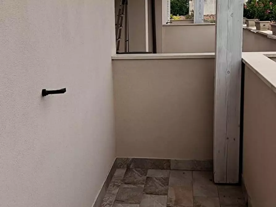 Immagine 23 di Villetta a schiera in vendita  a Cascina