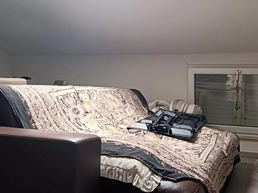 Immagine 26 di Villetta a schiera in vendita  a Cascina