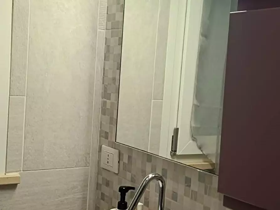 Immagine 14 di Villetta a schiera in vendita  a Cascina