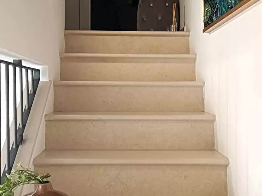 Immagine 13 di Villetta a schiera in vendita  a Cascina