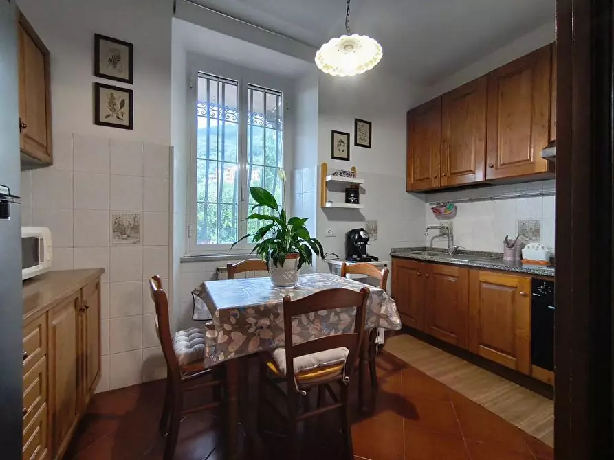 Immagine 3 di Casa indipendente in vendita  a Ortonovo