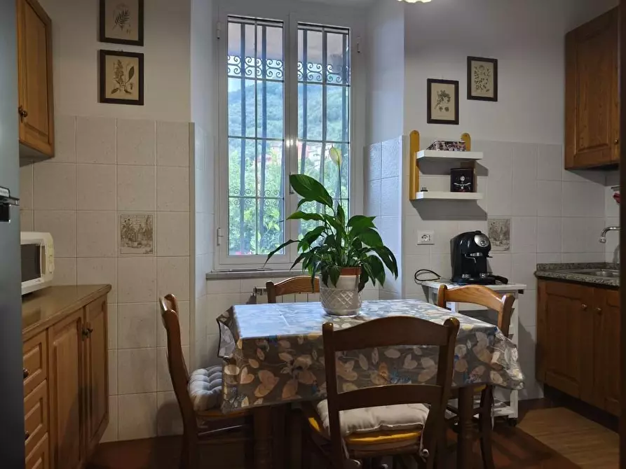 Immagine 5 di Casa indipendente in vendita  a Ortonovo