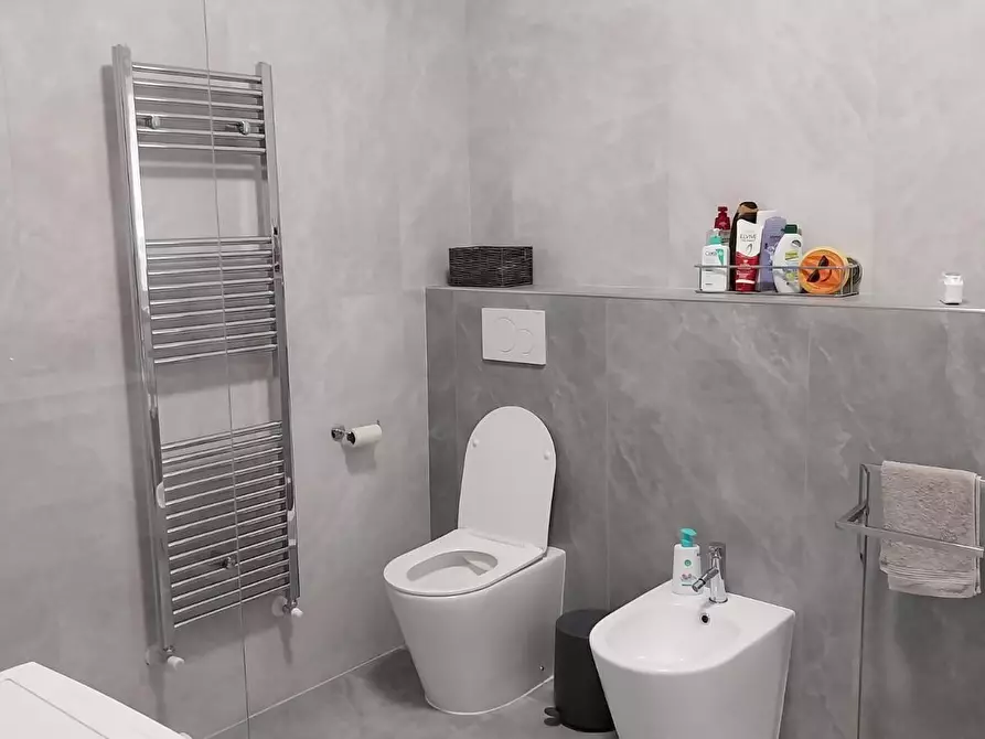 Immagine 32 di Casa indipendente in vendita  a Ortonovo