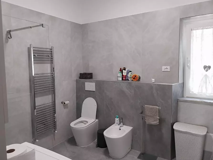 Immagine 34 di Casa indipendente in vendita  a Ortonovo