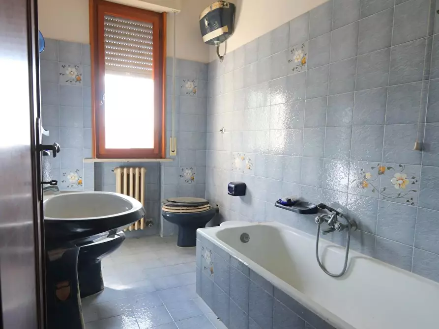 Immagine 14 di Casa indipendente in vendita  a Santa Maria A Monte