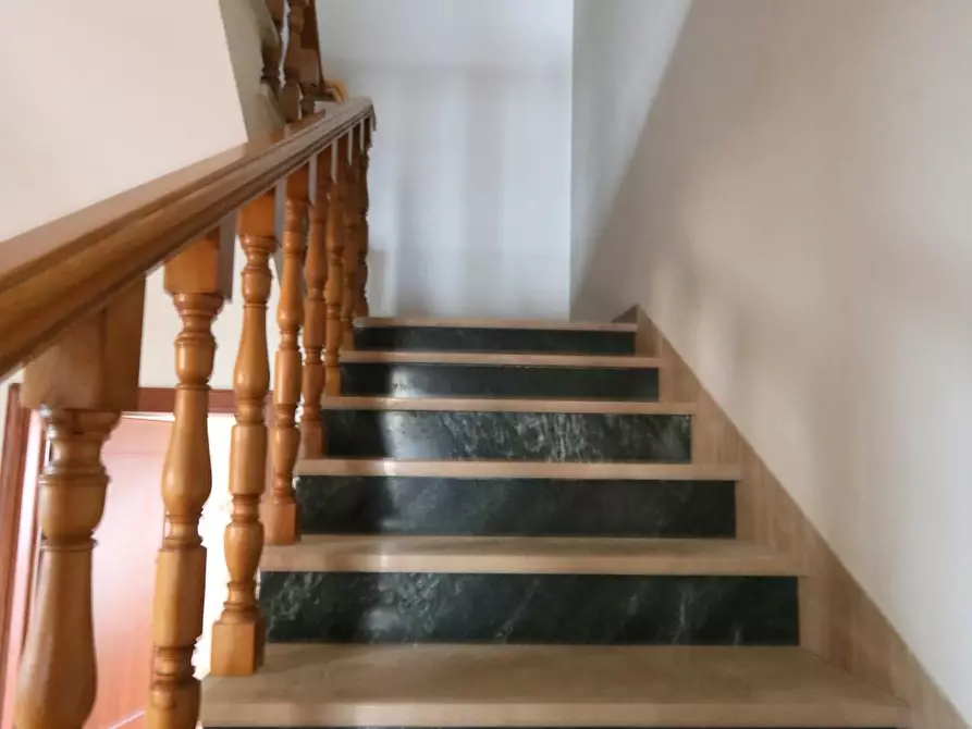 Immagine 6 di Casa indipendente in vendita  a Santa Maria A Monte