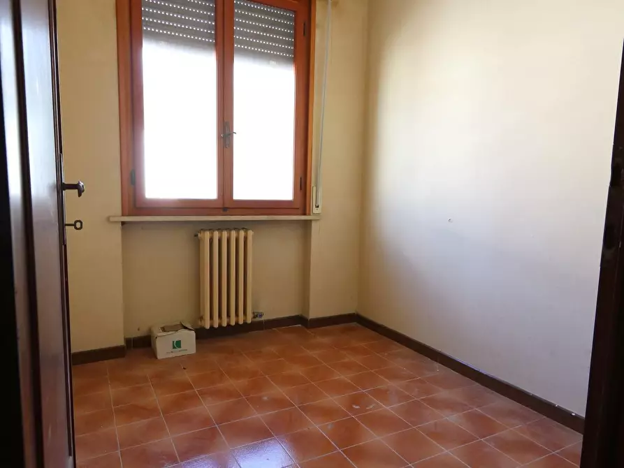Immagine 11 di Casa indipendente in vendita  a Santa Maria A Monte