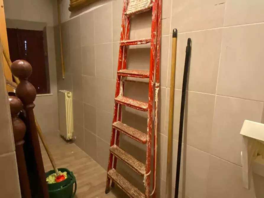 Immagine 9 di Appartamento in vendita  a Calci