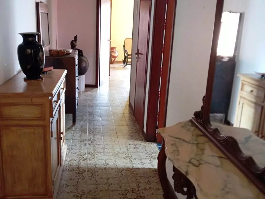 Immagine 3 di Appartamento in affitto  a Carrara